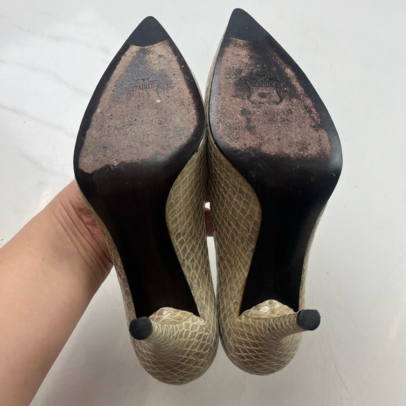 Stuart Weitzman Animal Print Pointy Heels - Size 6 - G73-4 - Picture 5 of 8